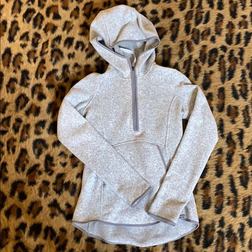 Never worn Lululemon Zip Up 2